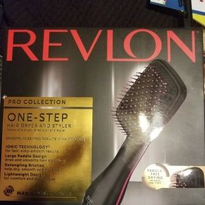 Revlon One-step Dryer and Styler